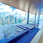 Maxhome Retreat At The Luxe